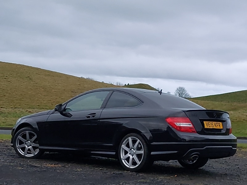 Used Mercedes-Benz C Class 2015 for sale - 76846865: Photo 3