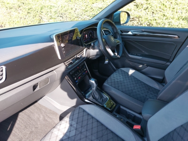 Used Volkswagen T-Roc 2023 for sale - 77012520: Photo 5