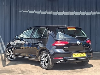 Used Volkswagen Golf 2017 for sale - 79263259: Photo