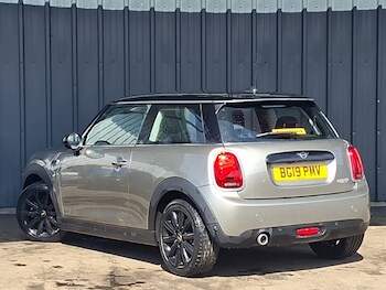 Used MINI Hatch 2019 for sale - 78440120: Photo