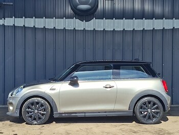 Used MINI Hatch 2019 for sale - 78440120: Photo