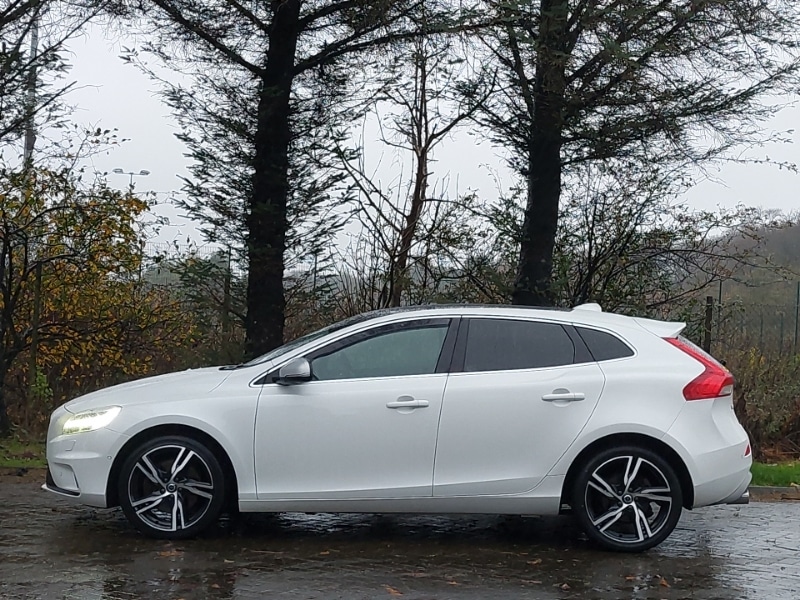 Used Volvo V40 2017 for sale - 76683381: Photo 4
