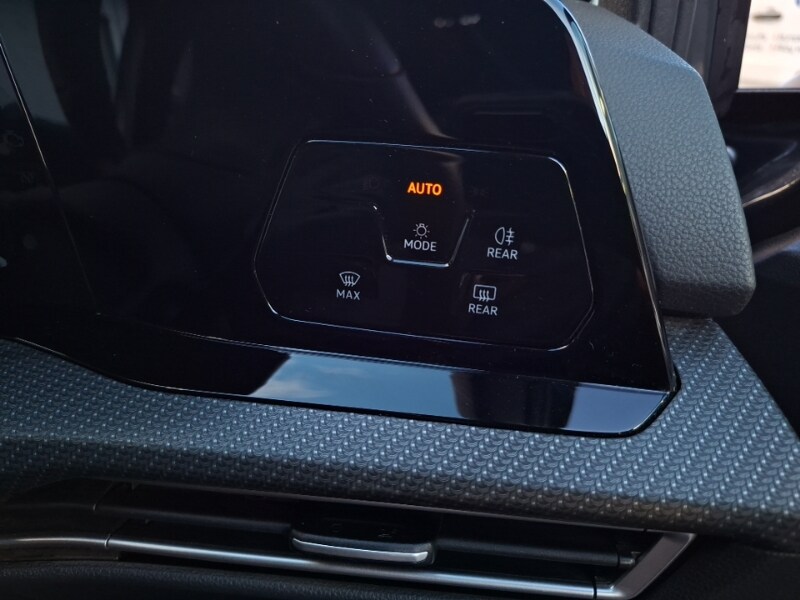 Used Volkswagen Golf 2022 for sale - 77418902: Photo 19