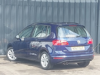 Used Volkswagen Golf SV 2017 for sale - 75684172: Photo