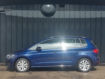 Used Volkswagen Golf SV 2017 for sale - 75684172: Photo