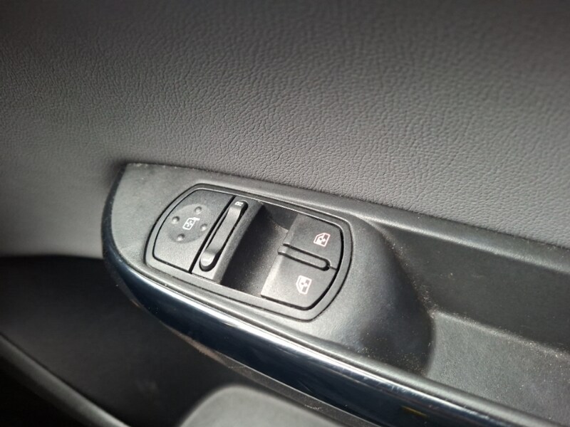 Used Vauxhall Corsa 2018 for sale - 78211230: Photo 10