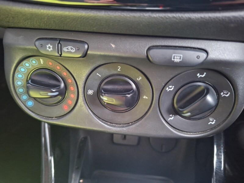 Used Vauxhall Corsa 2018 for sale - 78211230: Photo 14