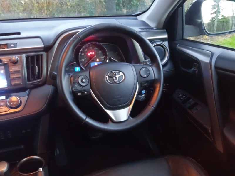 Used Toyota RAV4 2014 for sale - 76860609: Photo 7