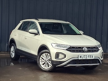 Used Volkswagen T-Roc 2022 for sale - 77873942: Photo