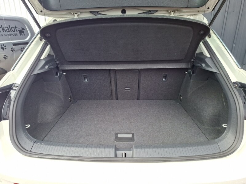 Used Volkswagen T-Roc 2022 for sale - 77873942: Photo 8