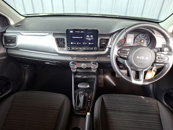 Used Kia Stonic 2023 for sale - 79578559: Photo