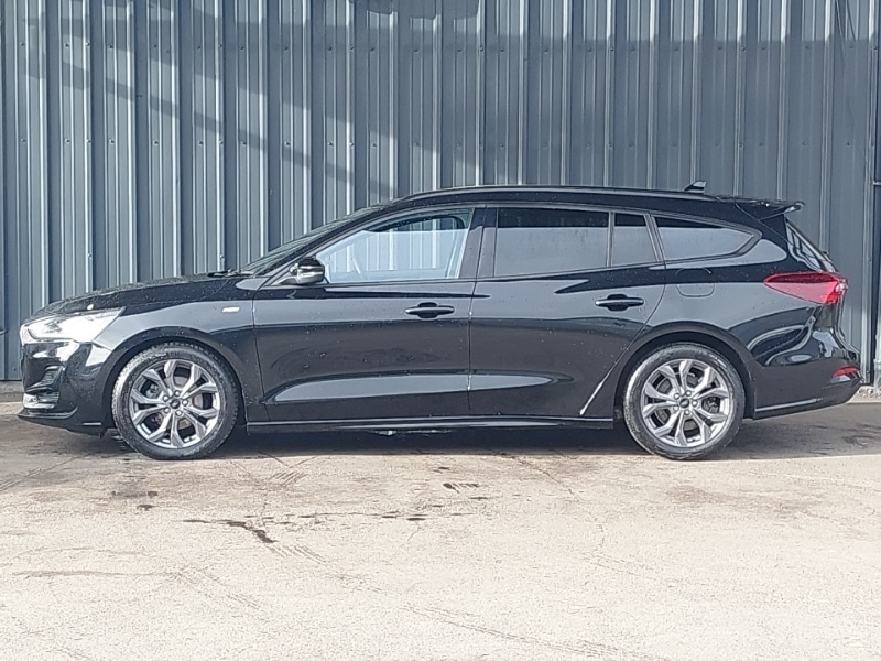 Used Ford Focus 2022 for sale - 76358868: Photo 4