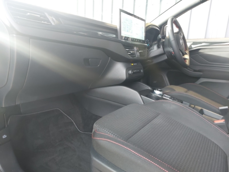 Used Ford Focus 2022 for sale - 76358868: Photo 5