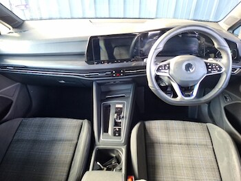 Used Volkswagen Golf 2022 for sale - 78617102: Photo