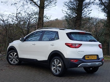 Used Kia Stonic 2022 for sale - 77251880: Photo