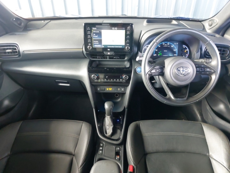 Used Toyota Yaris Cross 2022 for sale - 77039428: Photo 2
