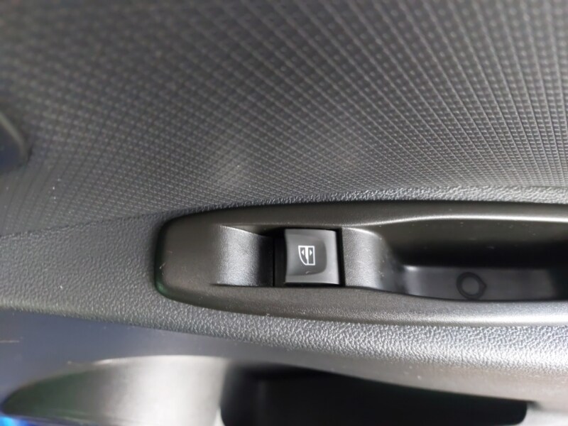 Used Renault Clio 2019 for sale - 76695763: Photo 10