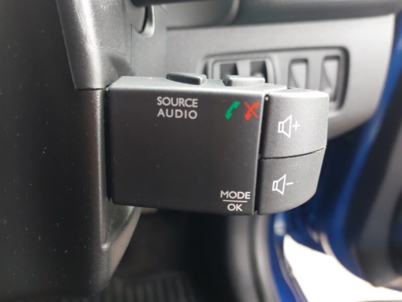 Used Renault Clio 2019 for sale - 76695763: Photo 19