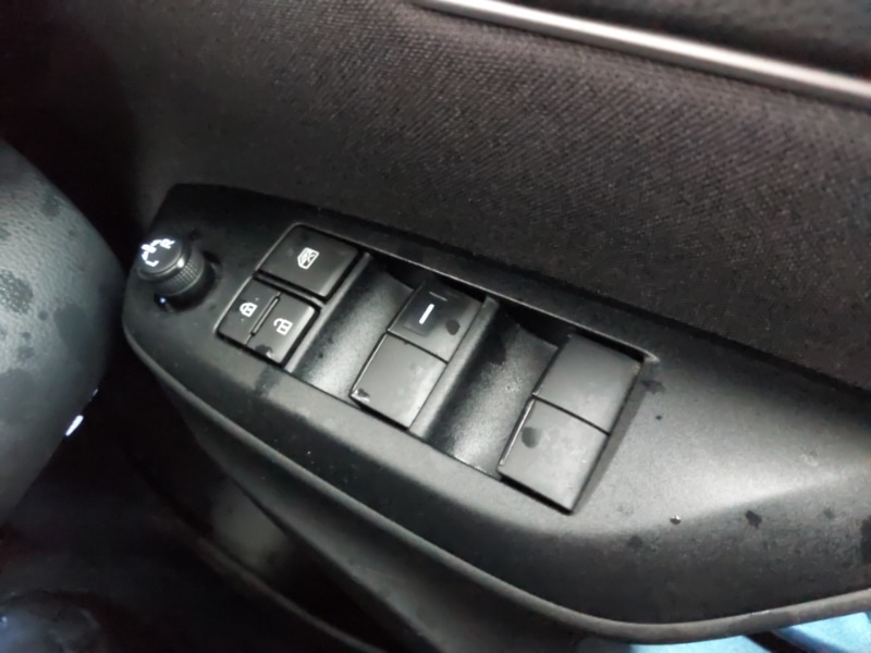 Used Toyota Yaris Cross 2022 for sale - 76566763: Photo 11