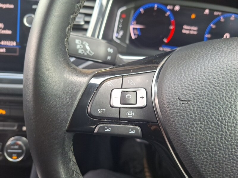 Used Volkswagen T-Roc 2019 for sale - 77750732: Photo 17