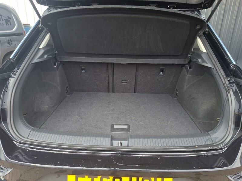 Used Volkswagen T-Roc 2019 for sale - 77750732: Photo 8