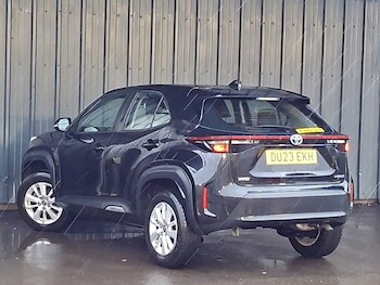 Used Toyota Yaris Cross 2023 for sale - 77502991: Photo