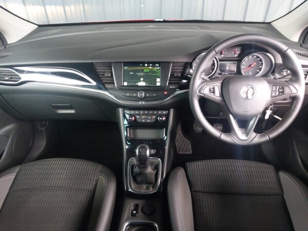 Used Vauxhall Astra 2021 for sale - 76268925: Photo 2