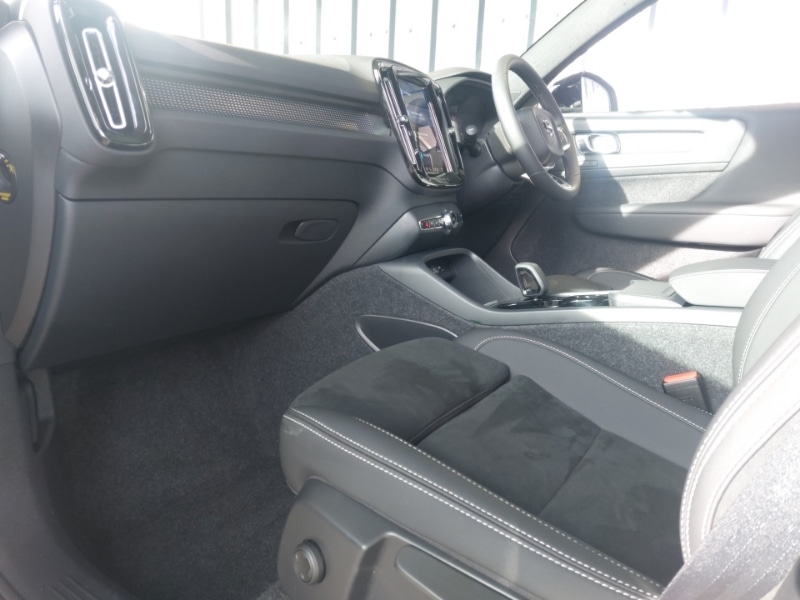 Used Volvo XC40 2024 for sale - 76354341: Photo 5