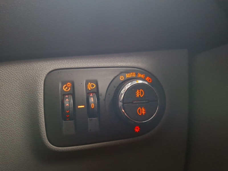 Used Vauxhall Corsa 2018 for sale - 78135311: Photo 15