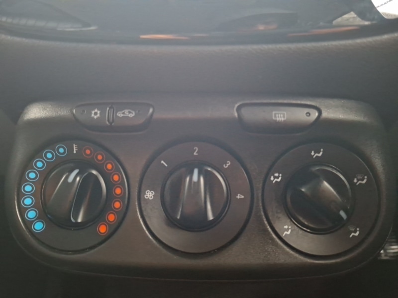 Used Vauxhall Corsa 2018 for sale - 78135311: Photo 16