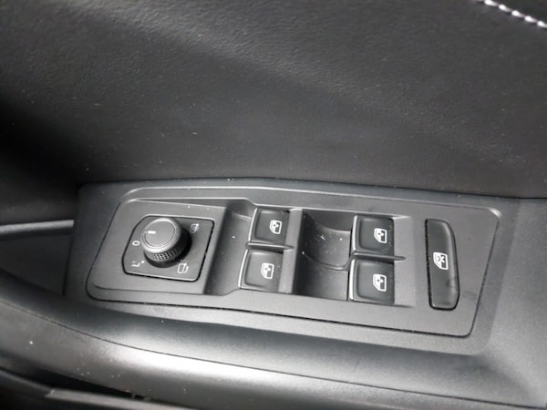 Used Volkswagen T-Roc 2022 for sale - 76120881: Photo 13