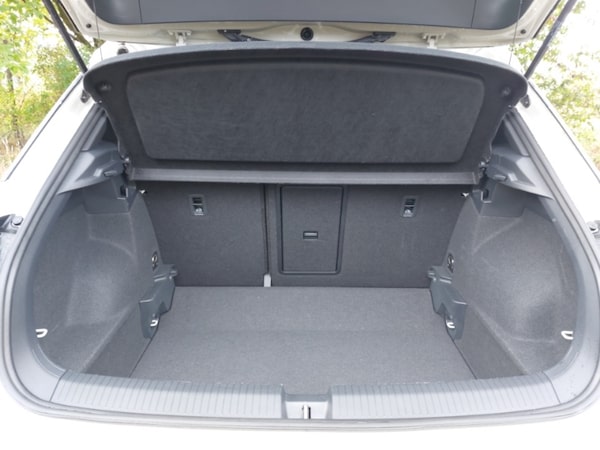Used Volkswagen T-Roc 2022 for sale - 76120881: Photo 8