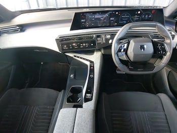 Used Peugeot 3008 2024 for sale - 76543163: Photo