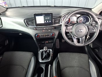 Used Kia Ceed 2019 for sale - 78156182: Photo