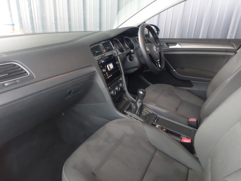 Used Volkswagen Golf 2019 for sale - 76560294: Photo 5