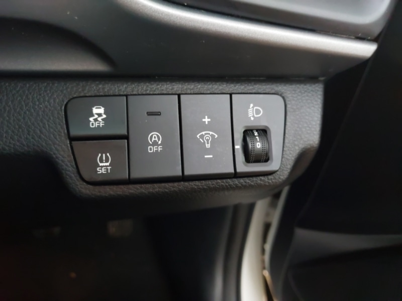 Used Kia Stonic 2022 for sale - 76707818: Photo 12