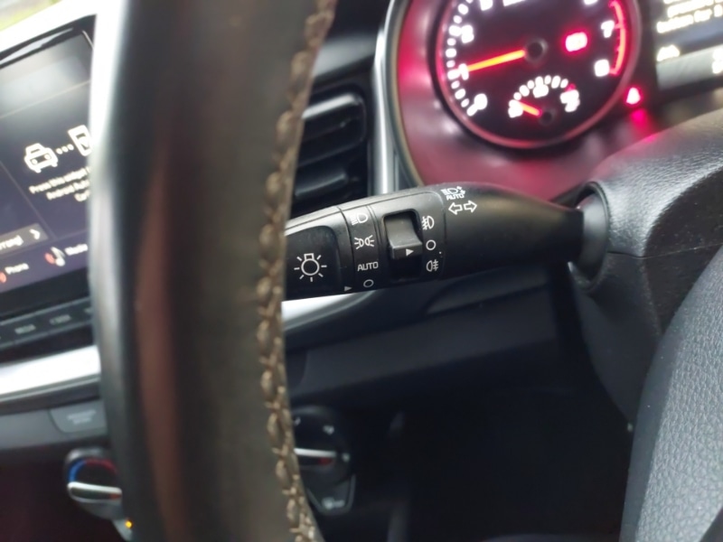 Used Kia Stonic 2022 for sale - 76707818: Photo 17