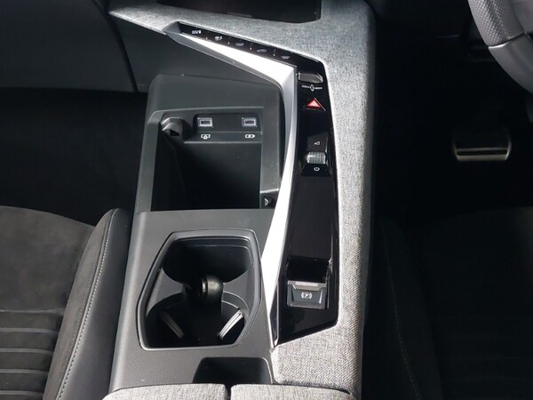 Used Peugeot 3008 2024 for sale - 75058897: Photo 10