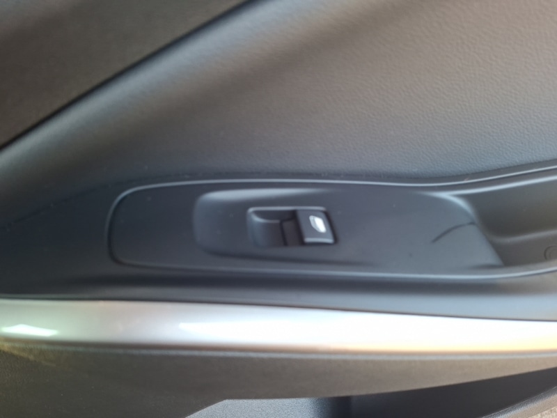 Used Vauxhall Grandland 2023 for sale - 77947657: Photo 10