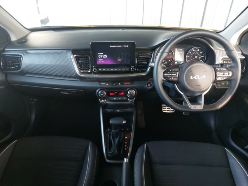 Used Kia Stonic 2024 for sale - 76054509: Photo 2