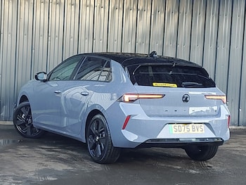 Used Vauxhall Astra 2025 for sale - 76403524: Photo