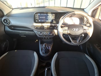 Used Hyundai i10 2024 for sale - 79480883: Photo