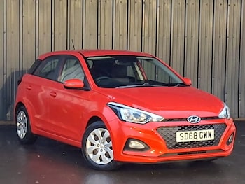 Used Hyundai i20 2018 for sale - 77442991: Photo