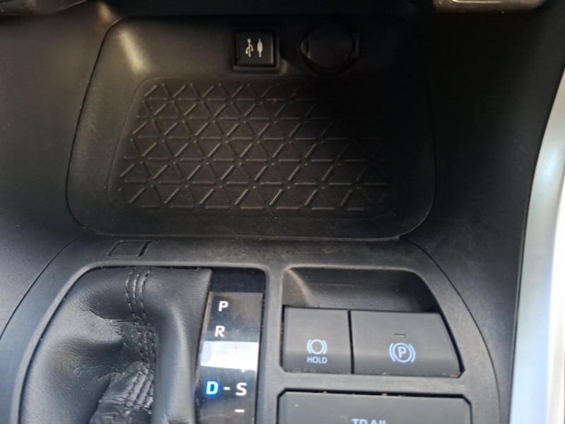 Used Toyota RAV4 2019 for sale - 78023256: Photo 12