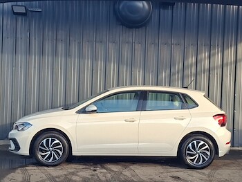 Used Volkswagen Polo 2023 for sale - 78054646: Photo