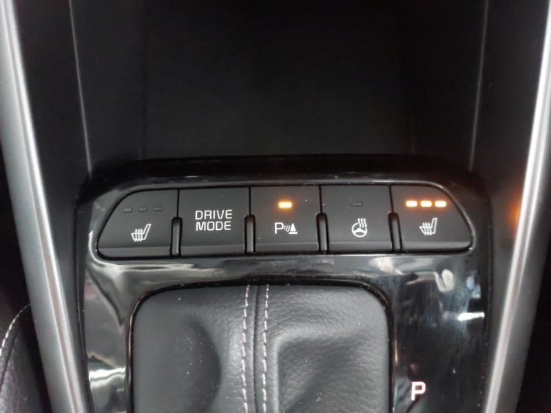 Used Kia Stonic 2023 for sale - 76150616: Photo 14