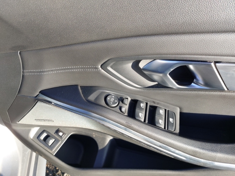 Used BMW 3 Series 2022 for sale - 76707810: Photo 11