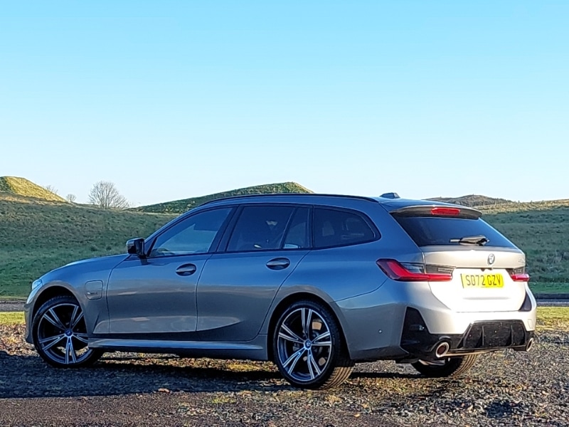 Used BMW 3 Series 2022 for sale - 76707810: Photo 3