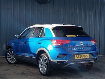 Used Volkswagen T-Roc 2019 for sale - 76054883: Photo 3