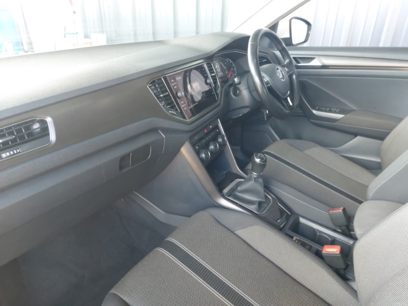 Used Volkswagen T-Roc 2019 for sale - 76054883: Photo 5